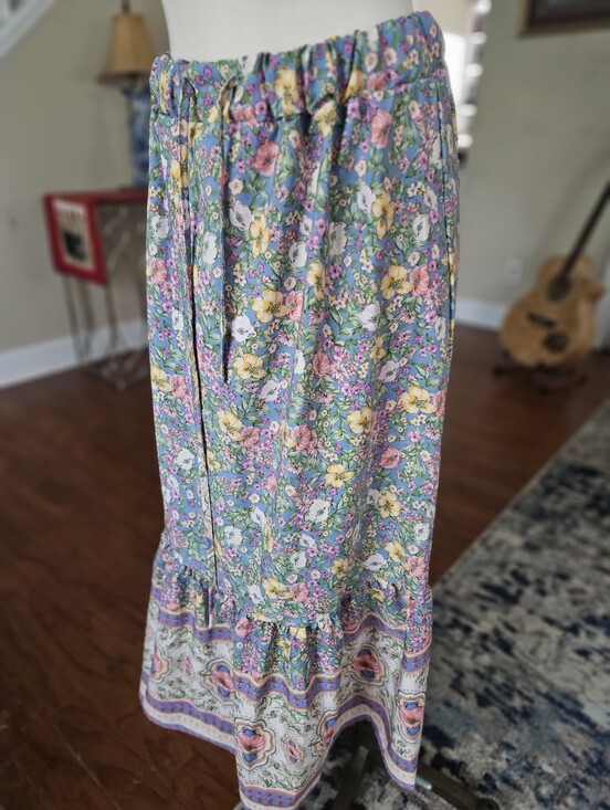 SHEIN Dresses & Skirts - Shein Floral Stretchy Maxi Skirt Large